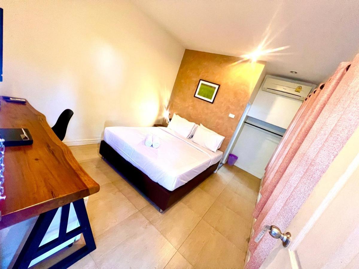 Udee Cozy Hotel เชียงใหม่ ภายนอก รูปภาพ