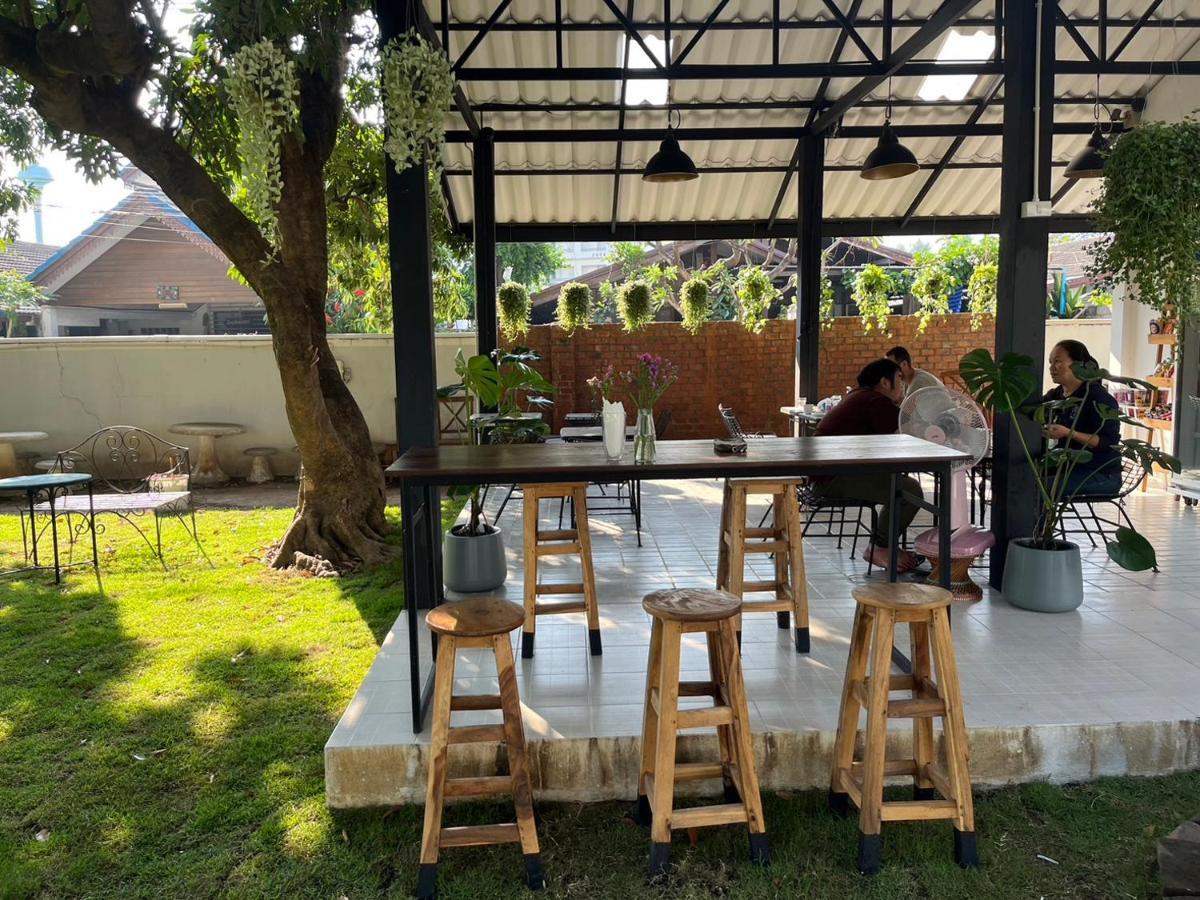 Udee Cozy Hotel เชียงใหม่ ภายนอก รูปภาพ