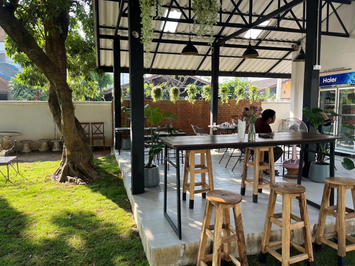 Udee Cozy Hotel เชียงใหม่ ภายนอก รูปภาพ