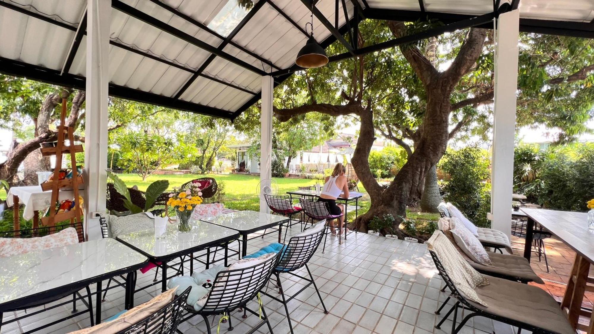 Udee Cozy Hotel เชียงใหม่ ภายนอก รูปภาพ