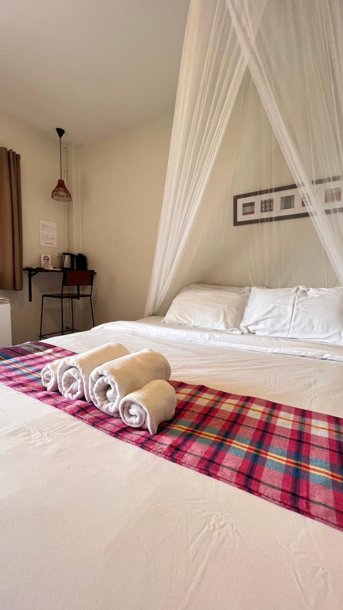 Udee Cozy Hotel เชียงใหม่ ภายนอก รูปภาพ