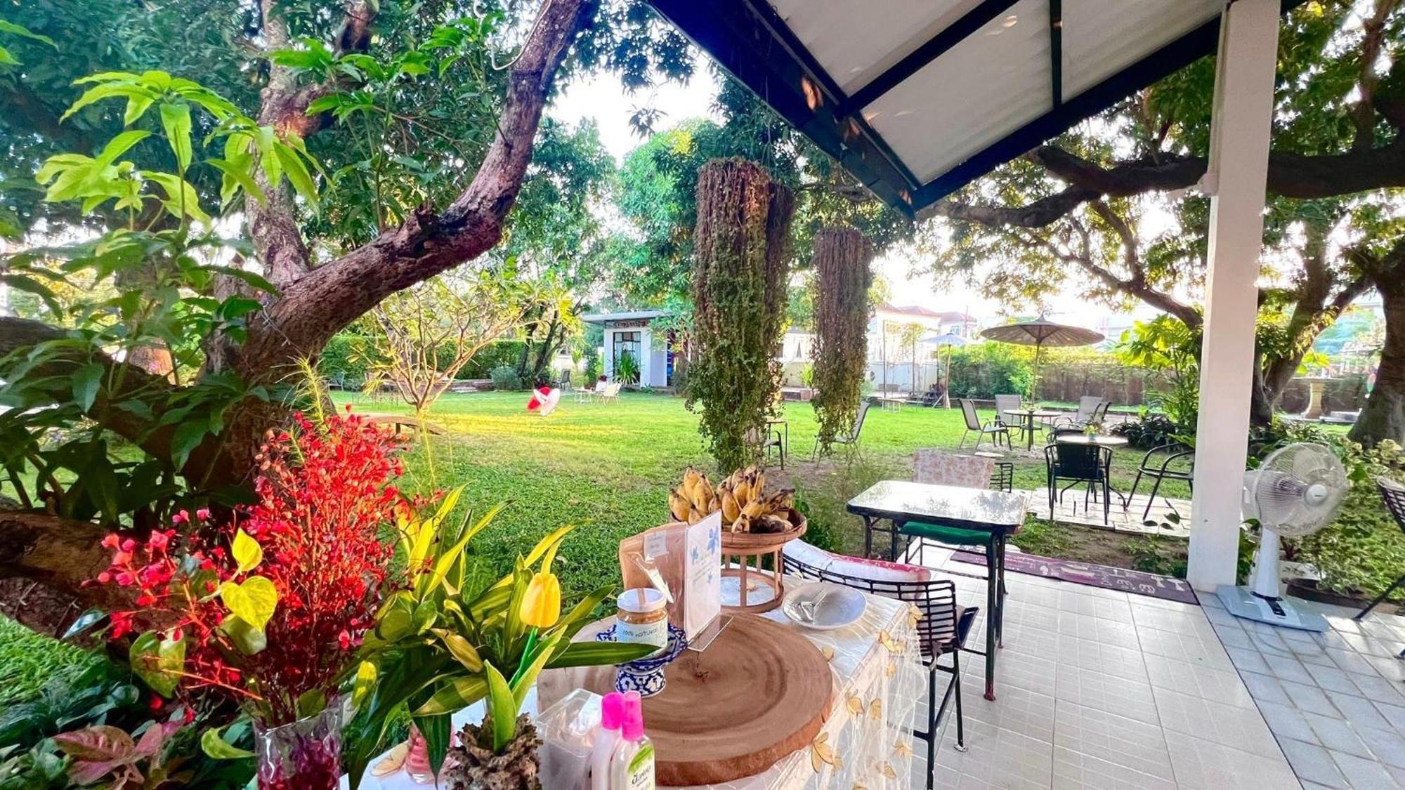 Udee Cozy Hotel เชียงใหม่ ภายนอก รูปภาพ