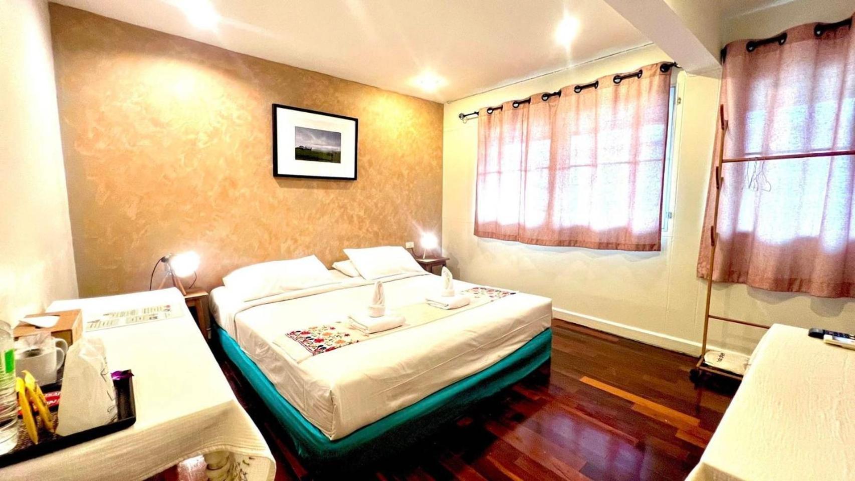 Udee Cozy Hotel เชียงใหม่ ภายนอก รูปภาพ